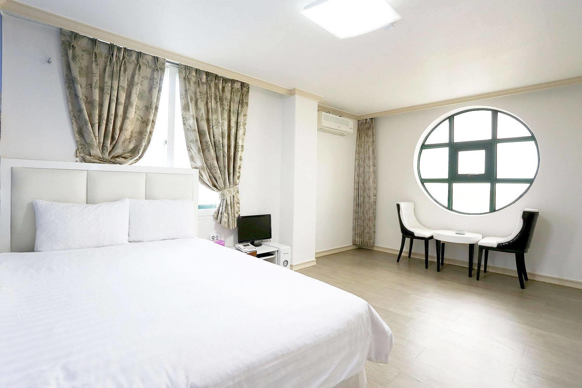 Songrim Motel Sokcho Exterior photo